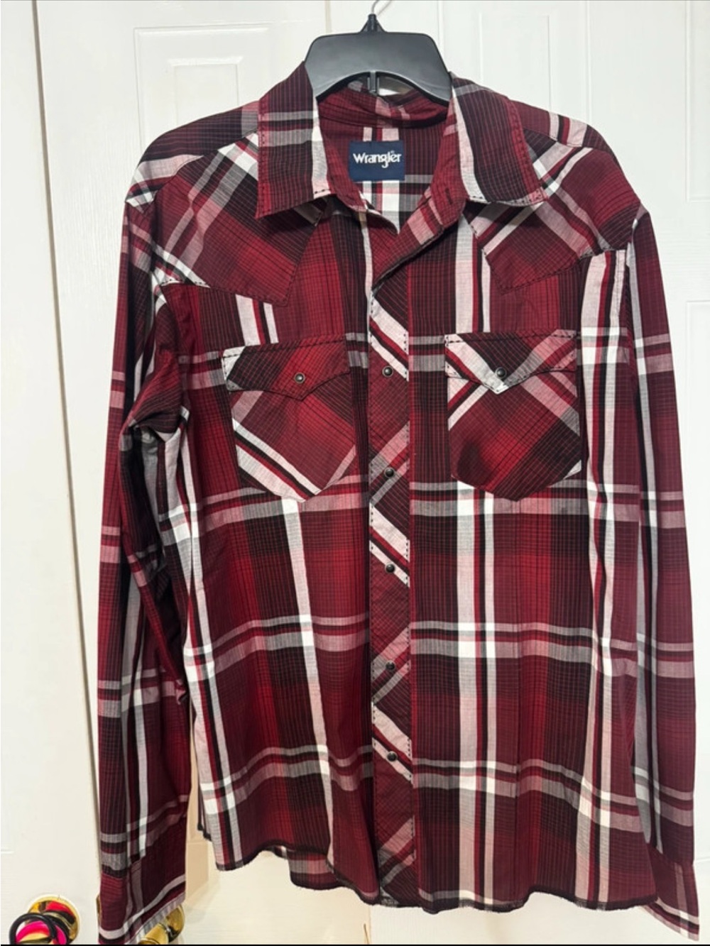 Wrangler Men's Red and White Plaid Long-Sleeve Button-Down Shirt